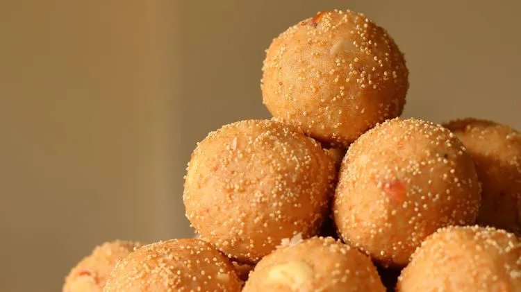 Churma na ladoo